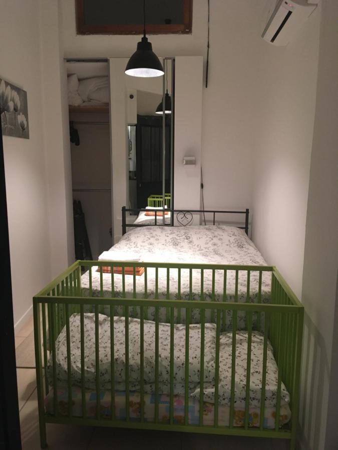Apartamento Cozy House With Parking And Garden Niza Exterior foto